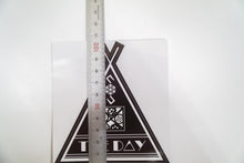 画像をギャラリービューアに読み込む, THE DAY テントデザインステッカー