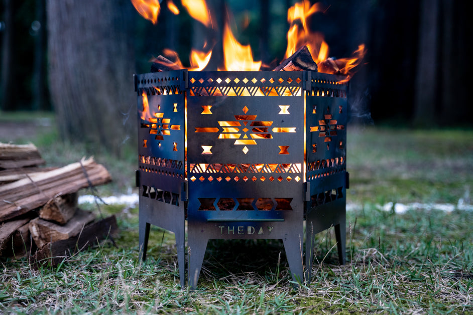 半輪焚火台「ANTI」 Amazon | THE DAY 【ピザも焼ける半輪焚火台】 ORTEGA ANTI